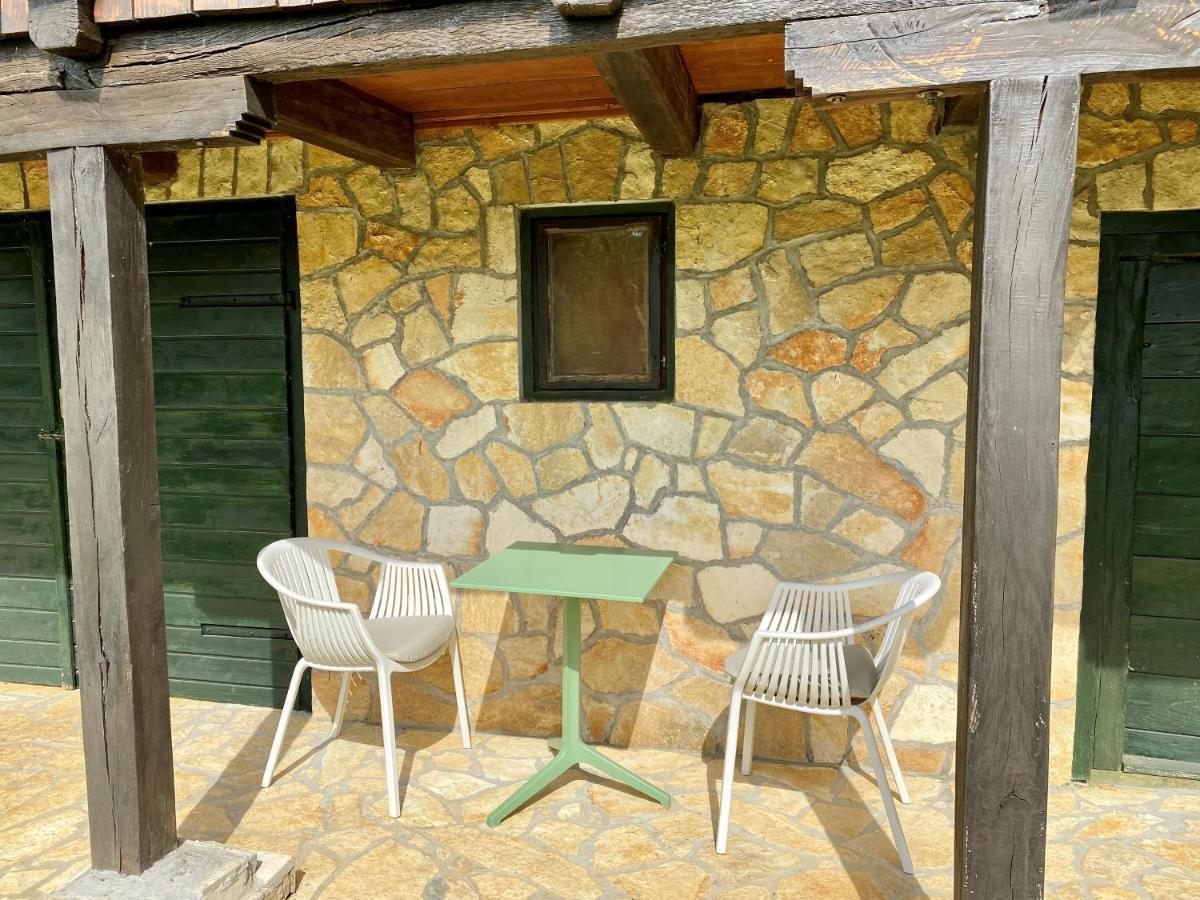 Country House Novosel Duga Resa Exterior photo